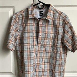 North face boys button down short sleeve